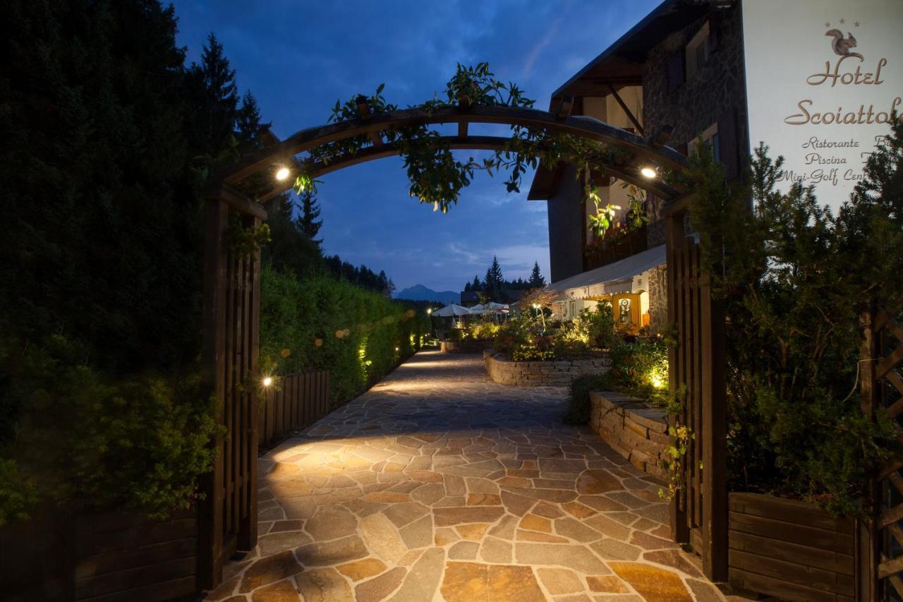 Hotel Scoiattolo Baselga di Pine Exterior photo